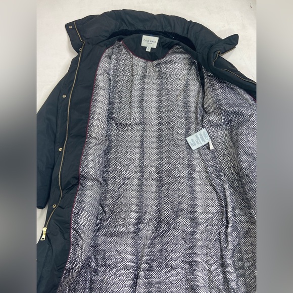 Cole Haan Signature black & gold down quilted puffer coat. Size XL - Picture 12 of 12